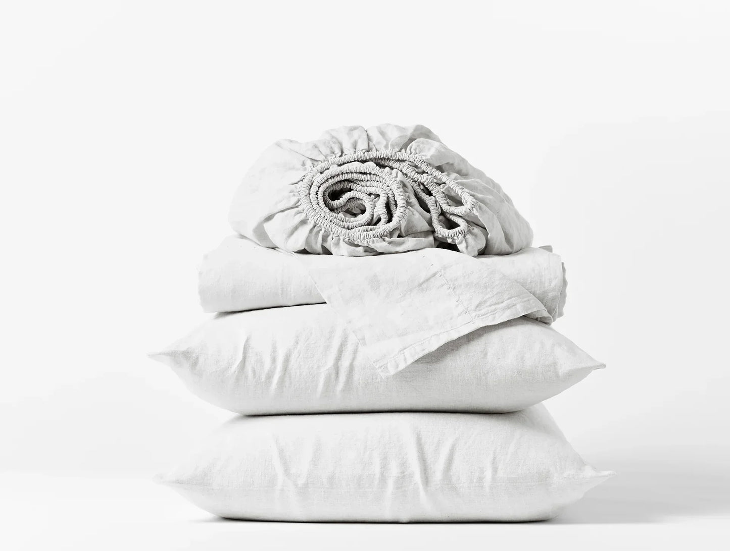 Coyuchi Cal King Alpine White Organic Relaxed Linen Fitted Sheet