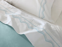 Load image into Gallery viewer, Vista Embroidered Organic Percale Sheet Set