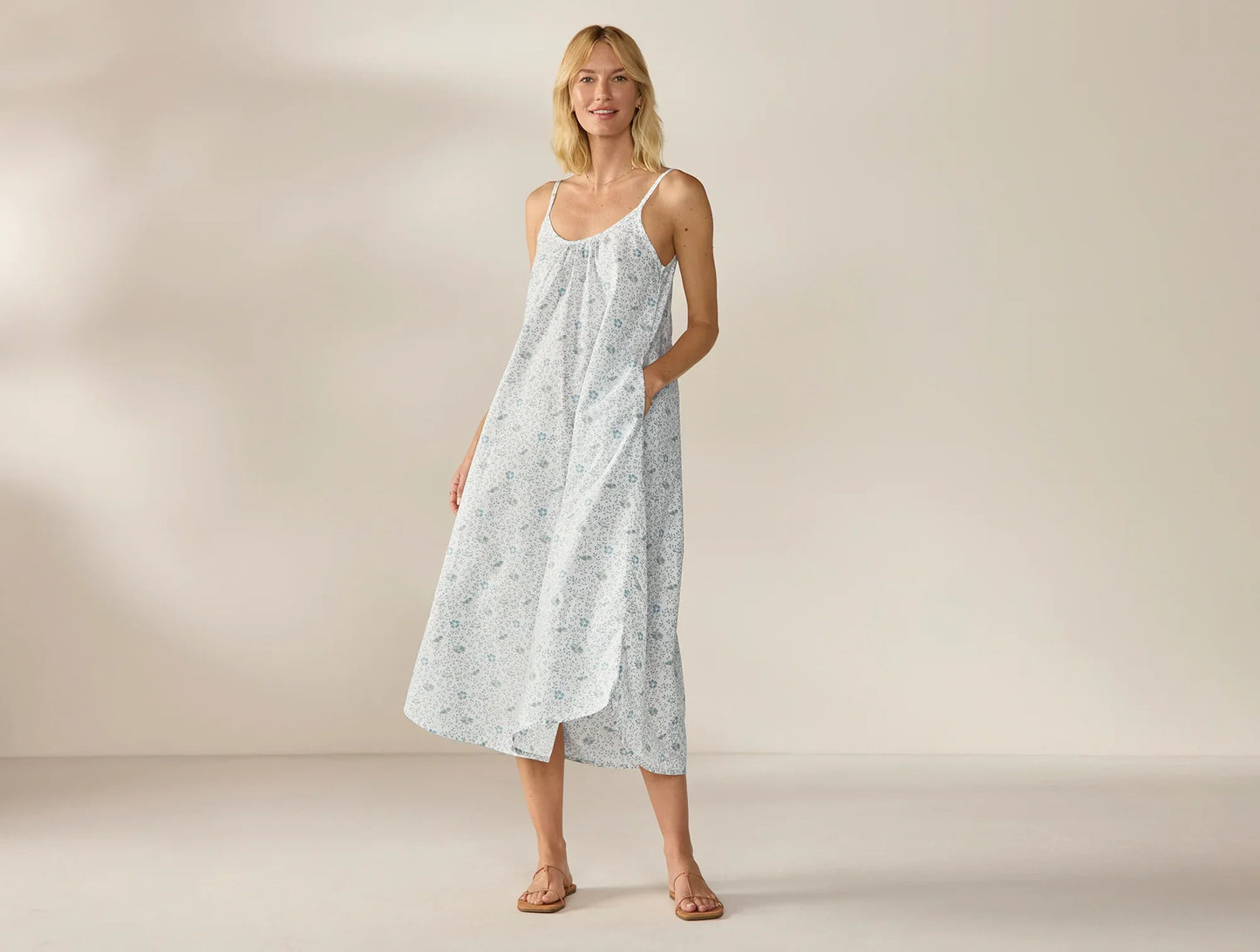 Coyuchi Large Tidal Meadow Women’s Isla Organic Cotton Night Dress