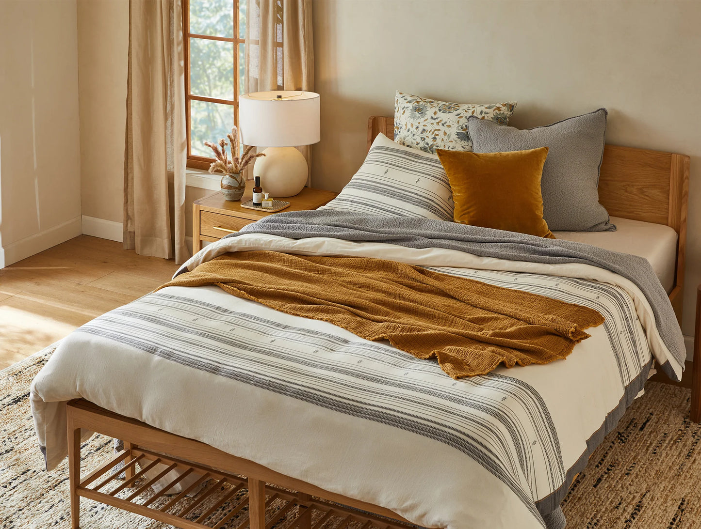 Coyuchi + Rejuvination Inyo Organic Dobby Duvet Cover