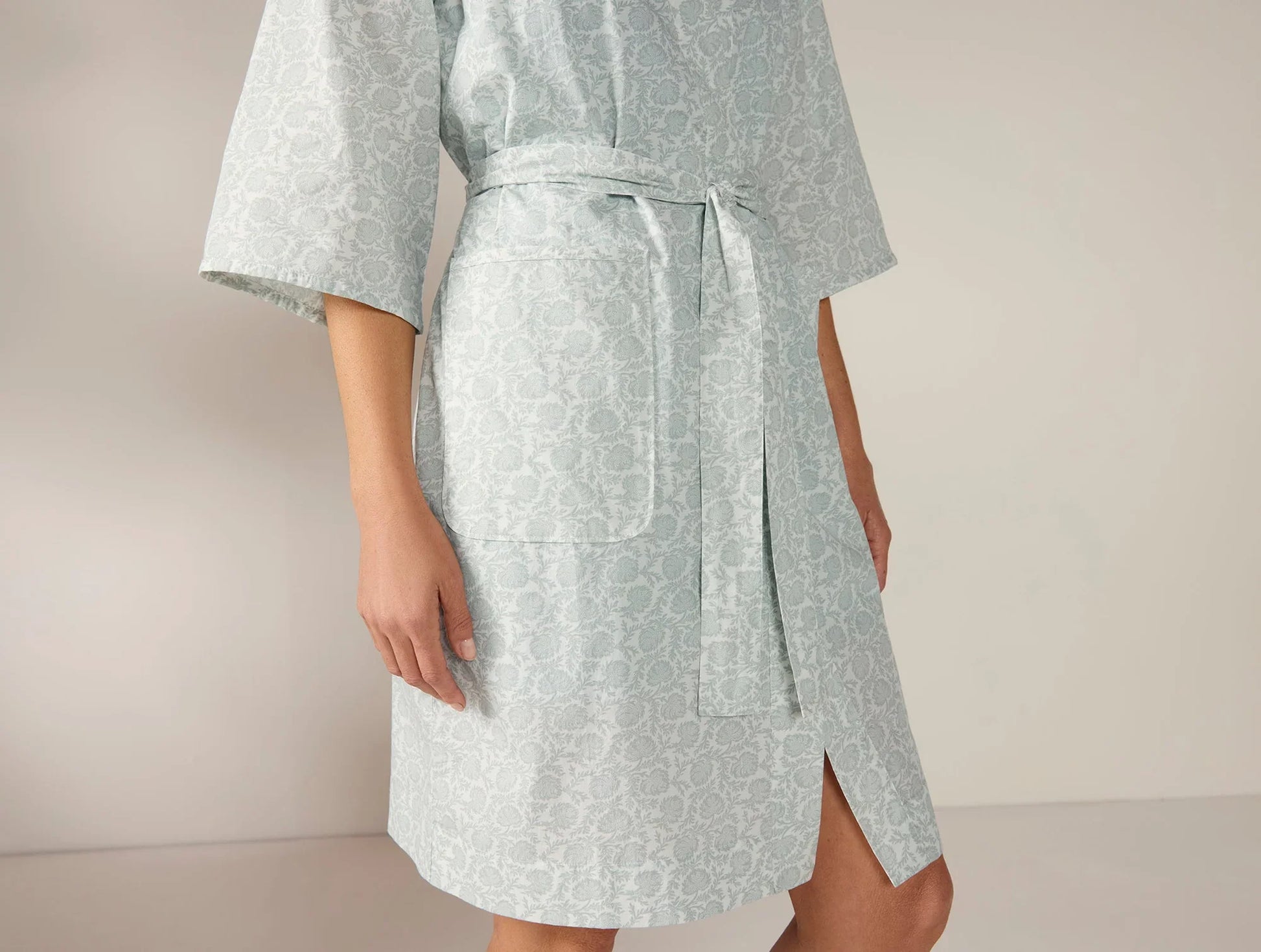 Coyuchi Large Dew Robles Women’s Isla Organic Cotton Robe