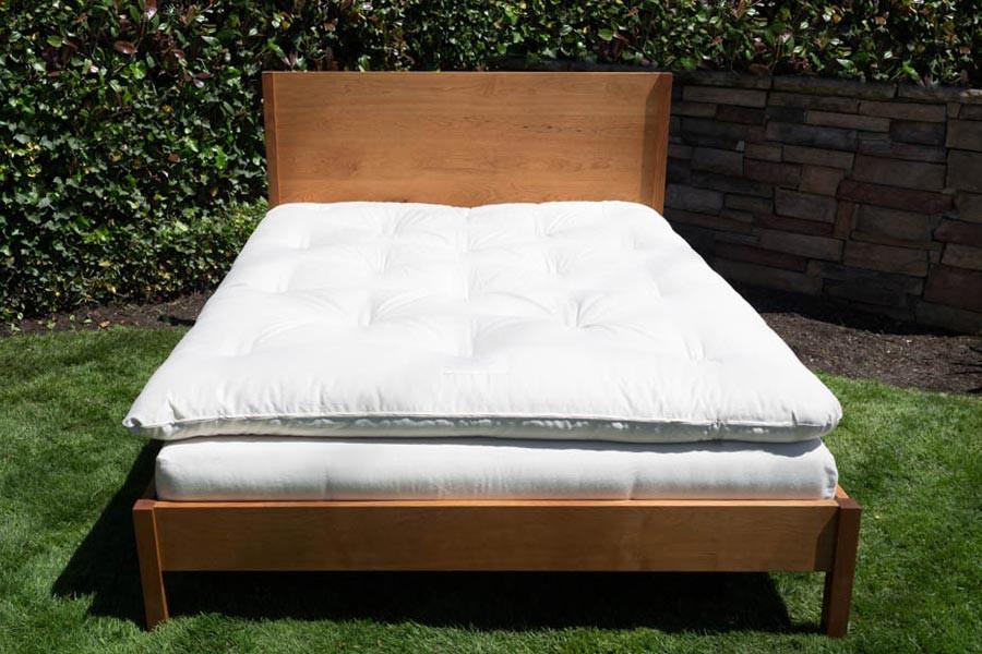 Soaring Heart Natural Beds Royale Organic Latex & Wool Topper