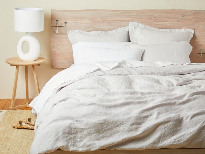 Coyuchi King Cal King Fog Organic Relaxed Linen Duvet Cover
