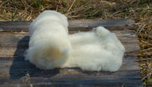 Load image into Gallery viewer, Snug Sleep Classic Wool Comforter